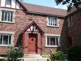 featured image of 317 W Elm St #2