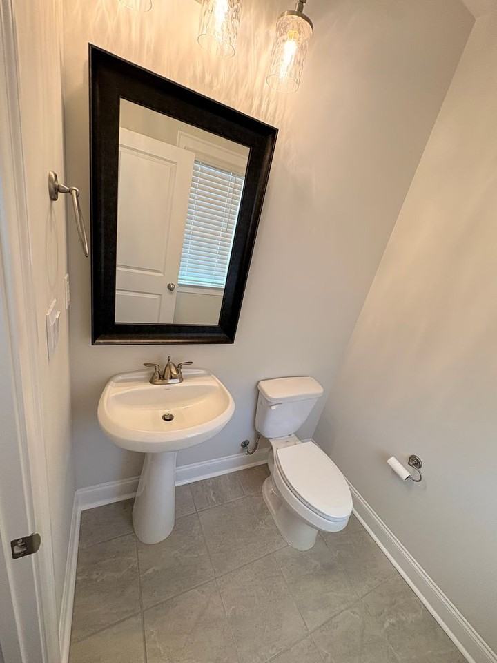 117 Alva Dr - Photo 4 of 14