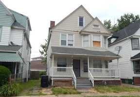 featured image of 10817 Hull Ave