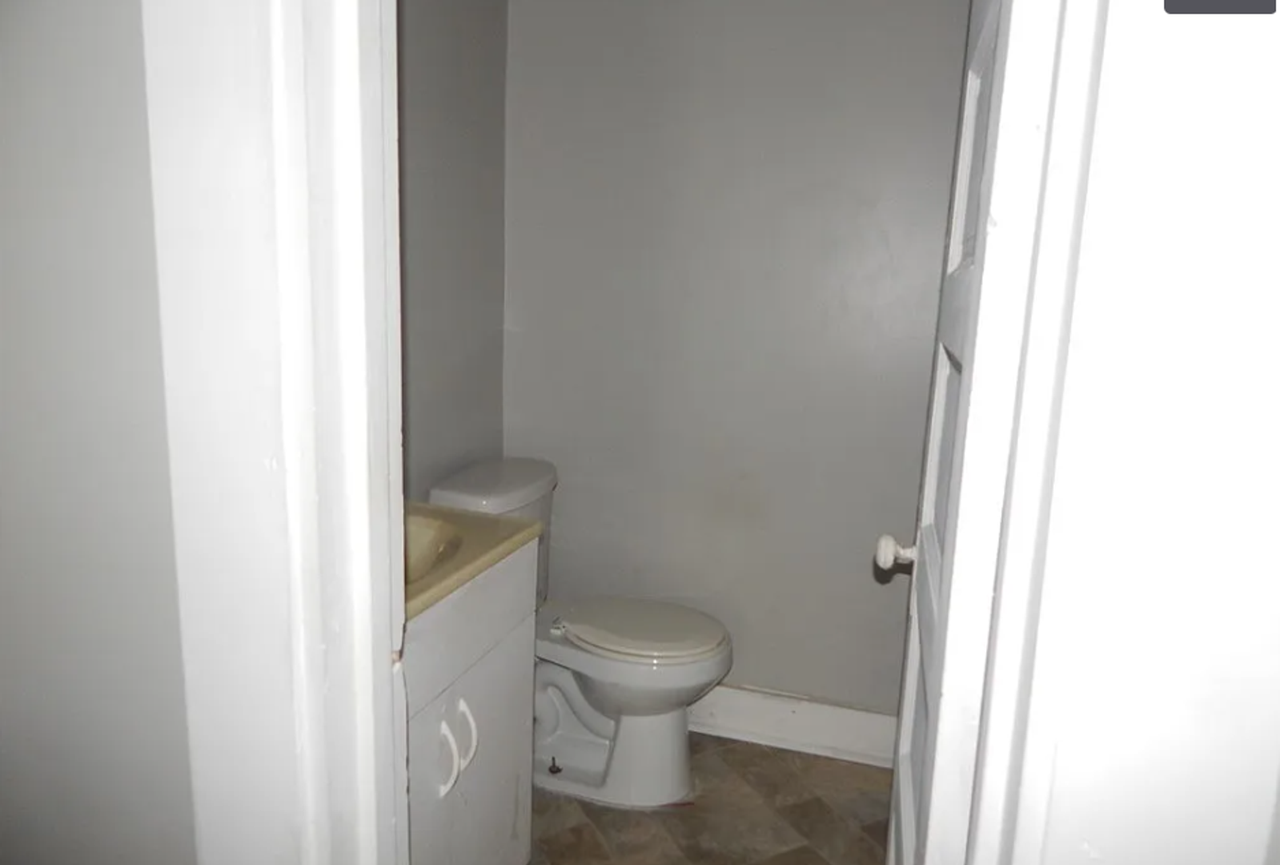 10817 Hull Ave - Photo 7 of 21