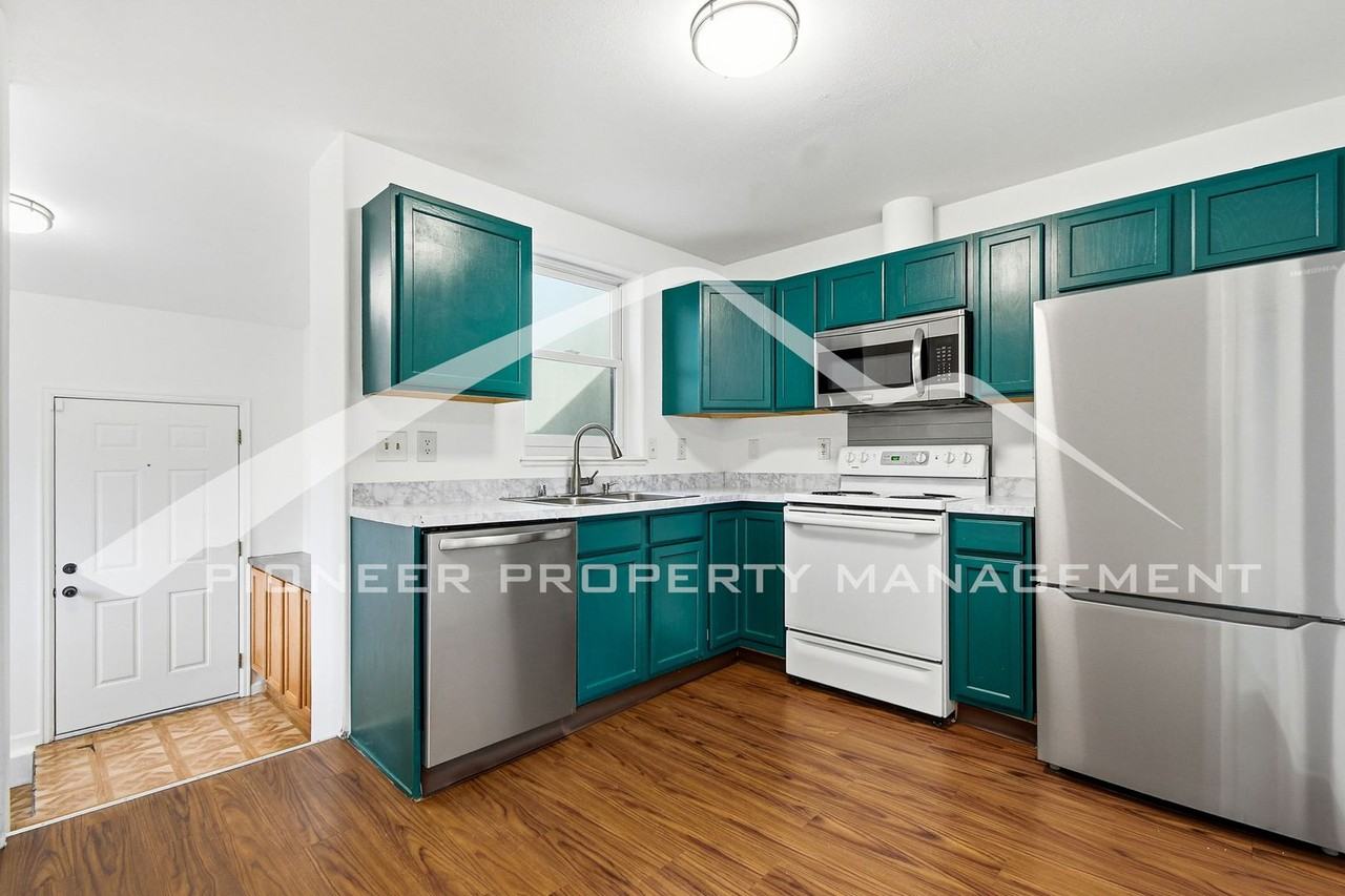 1803 E 36th Ave - Photo 6 of 22