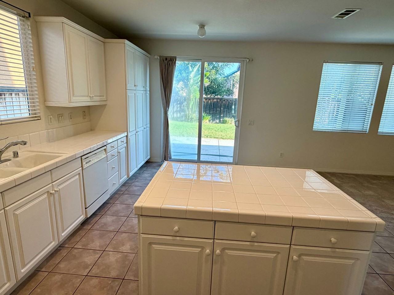 31672 Brisa Ct - Photo 6 of 26