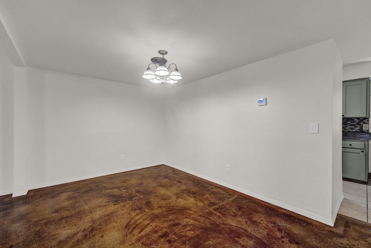 6936 Benwood Sq - Photo 6 of 22