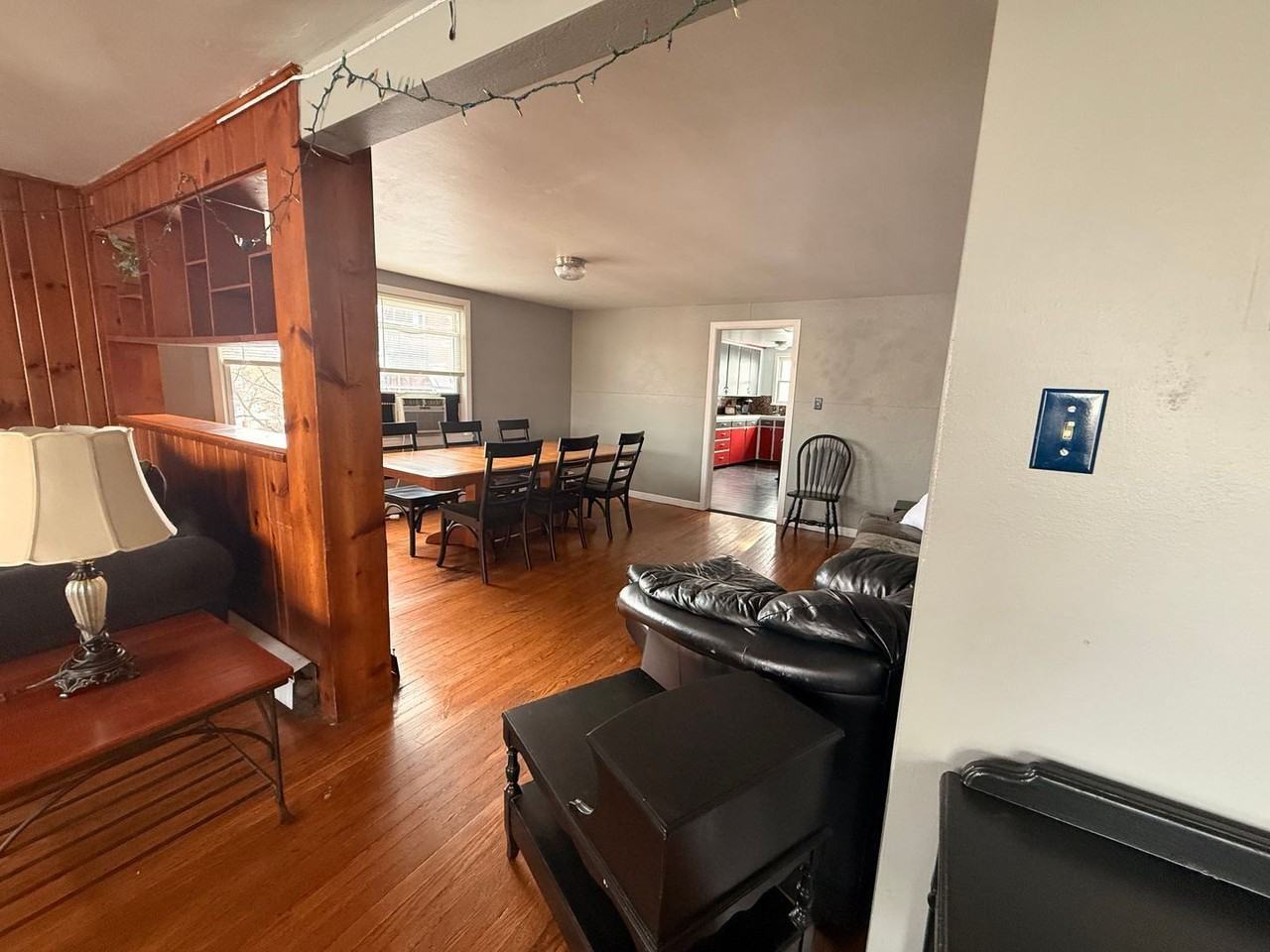 110 N Gill St - Photo 2 of 15