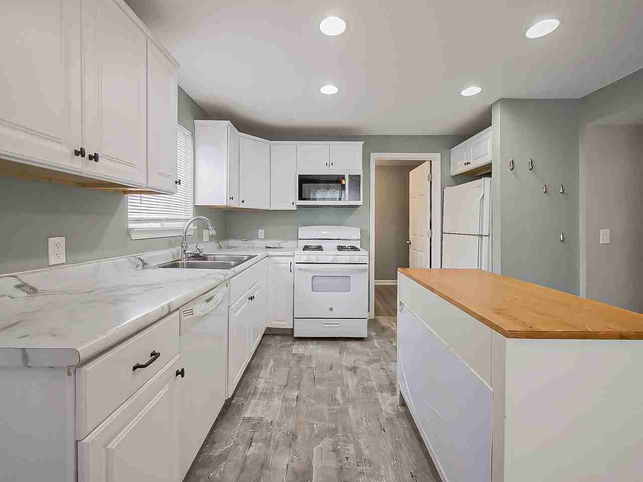 1837 E Granet Ave - Photo 4 of 32