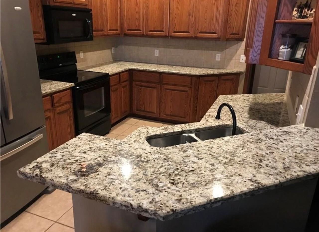 16300 Vicki Dr - Photo 3 of 20