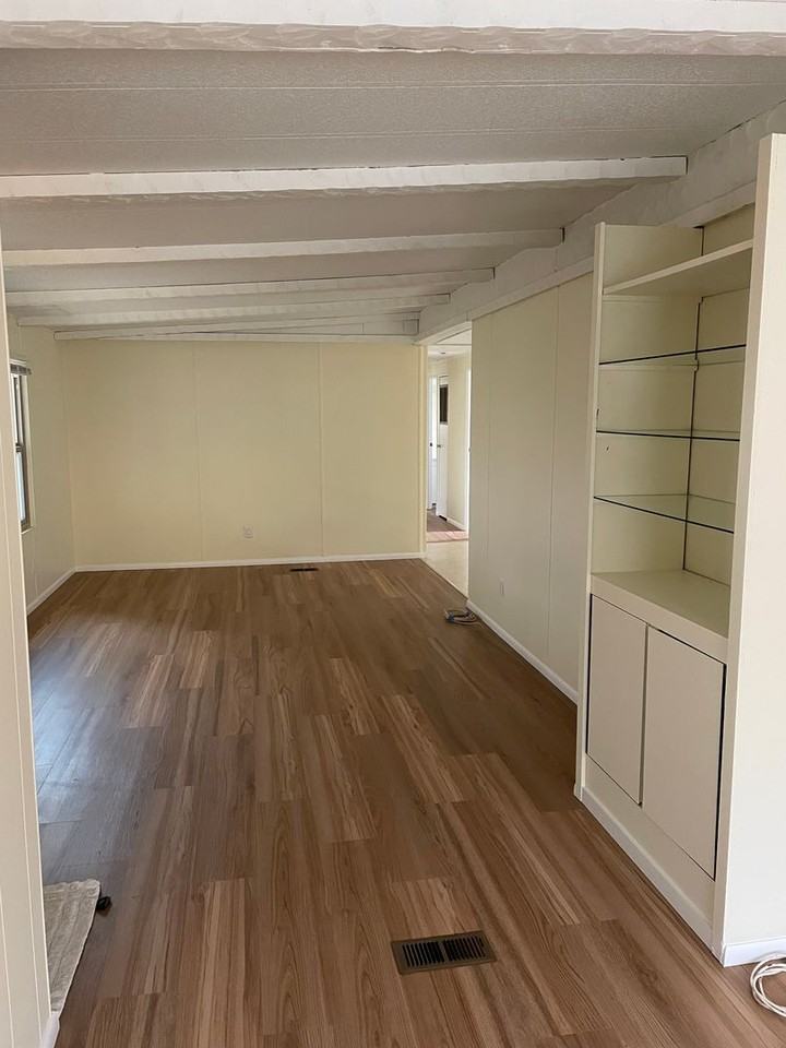 1770 Fisher Ave - Photo 6 of 27