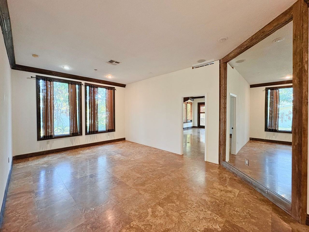 1152 Lagoon Rd - Photo 6 of 24