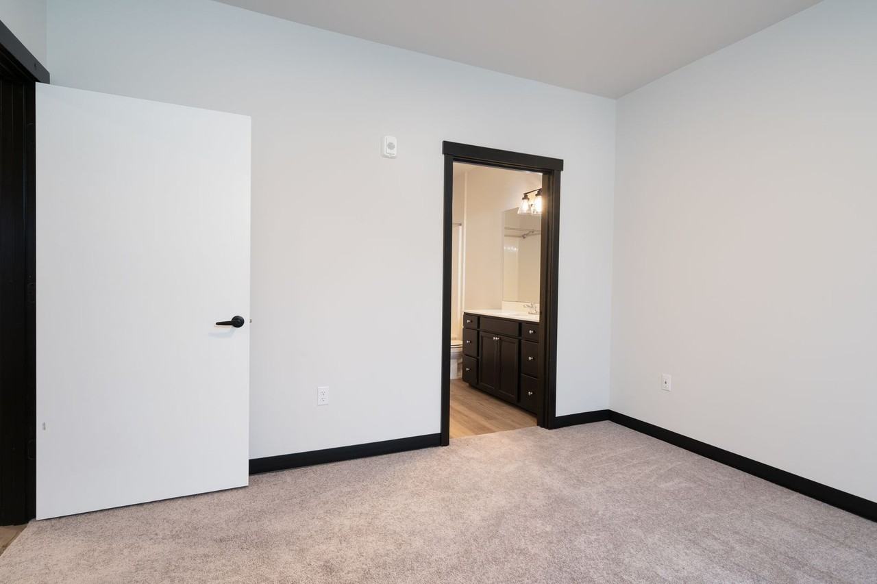 Trailhead Apartments - Photo 6 of 12