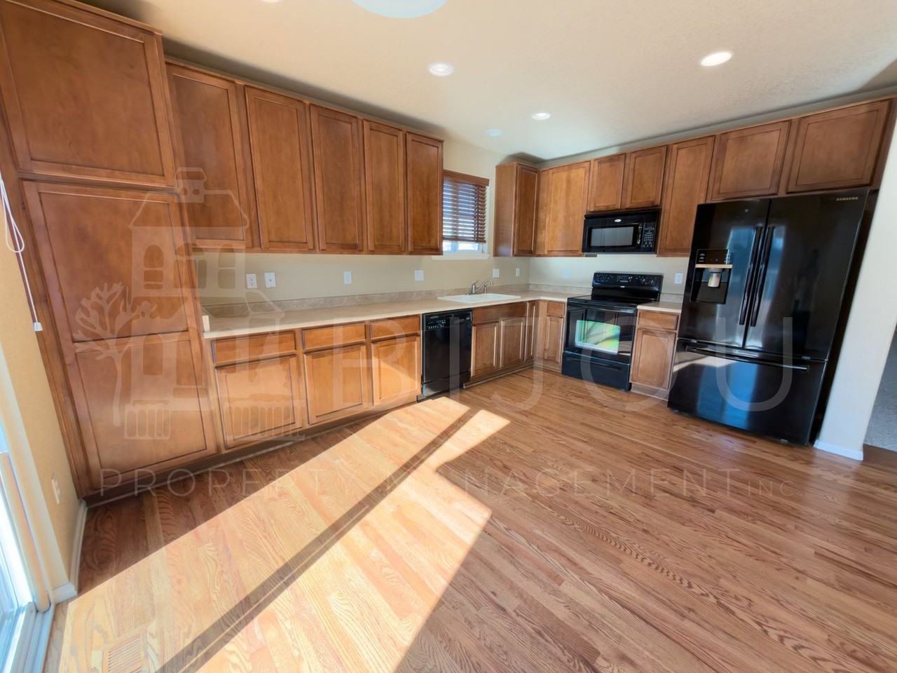 7819 Notre Way - Photo 6 of 23