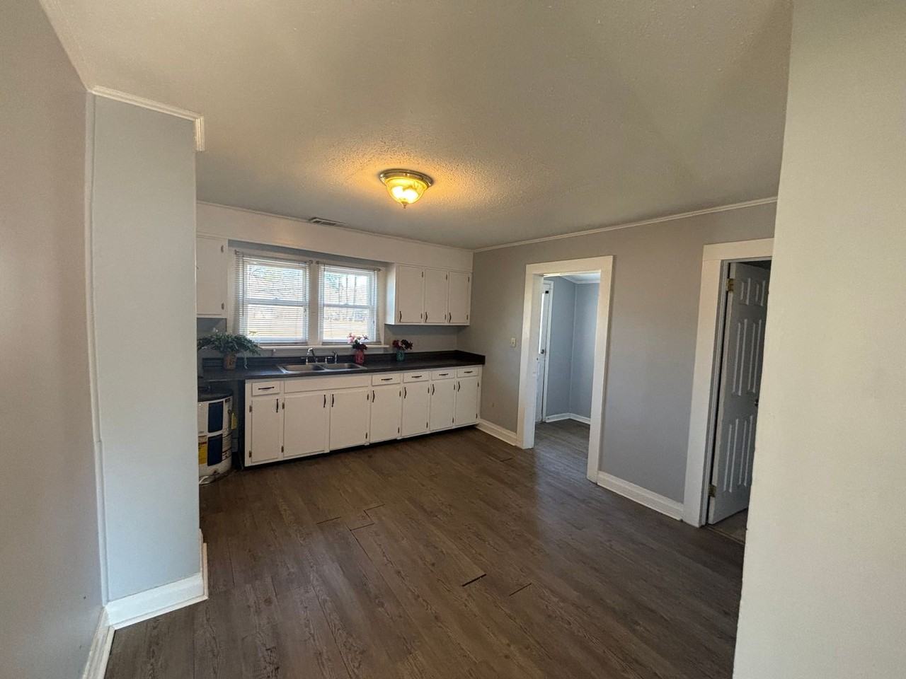 3910 Old York Rd - Photo 6 of 12