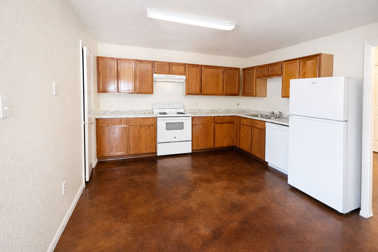 3112 Baldwin Loop #B - Photo 3 of 15