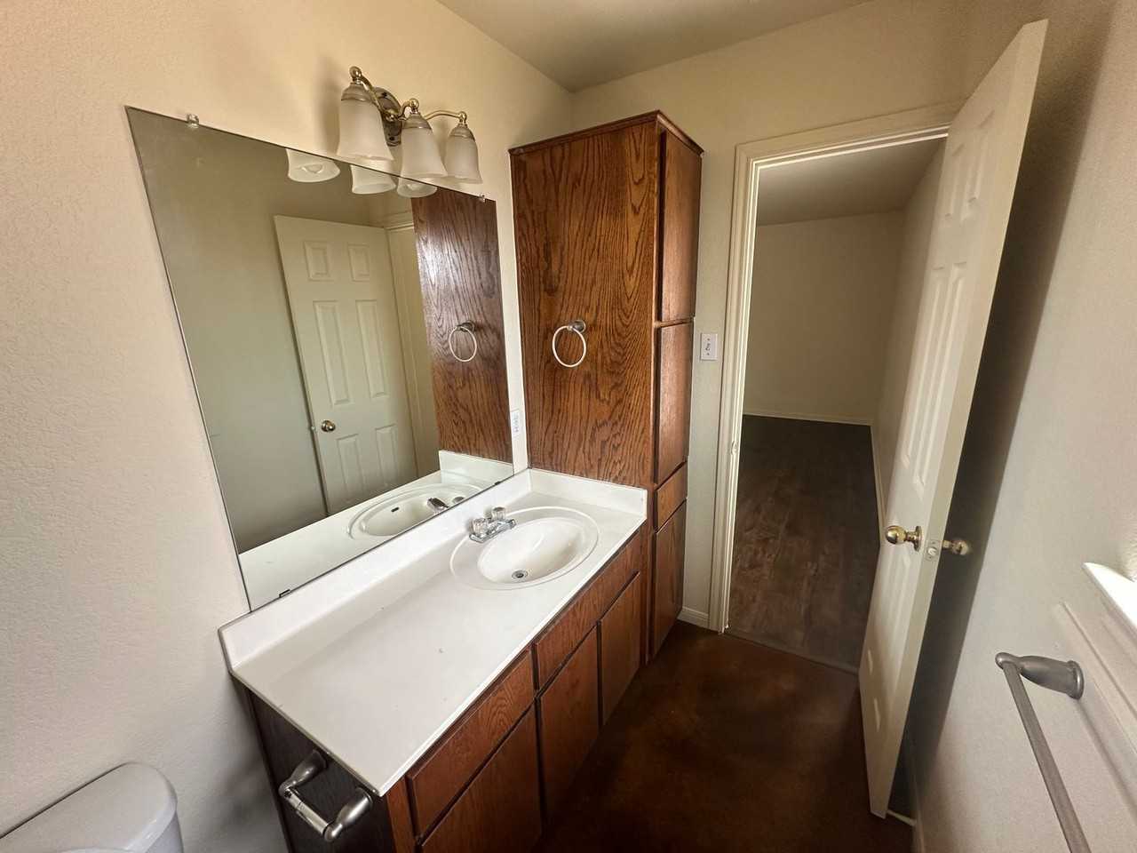 3112 Baldwin Loop #B - Photo 6 of 15