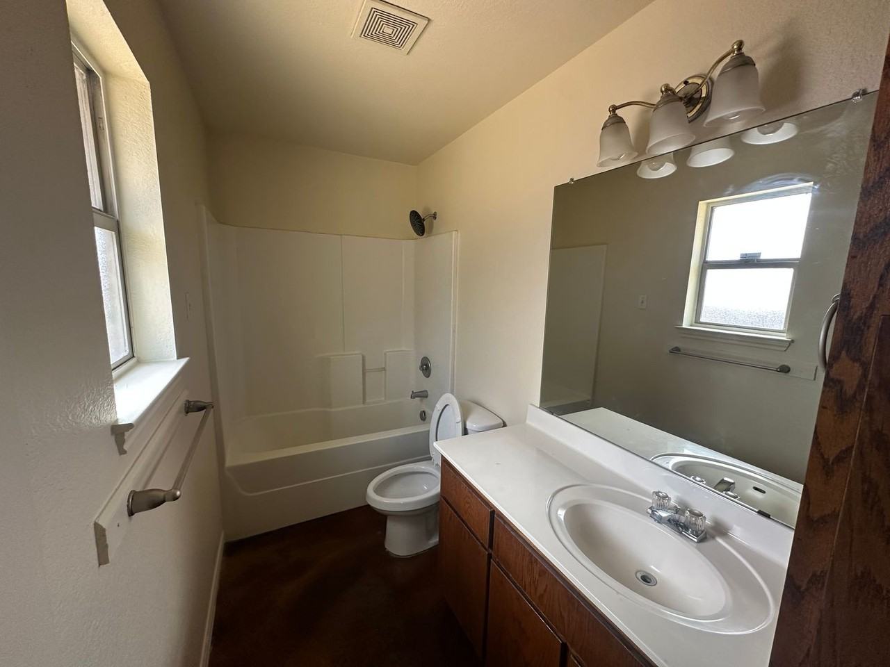 3112 Baldwin Loop #B - Photo 7 of 15