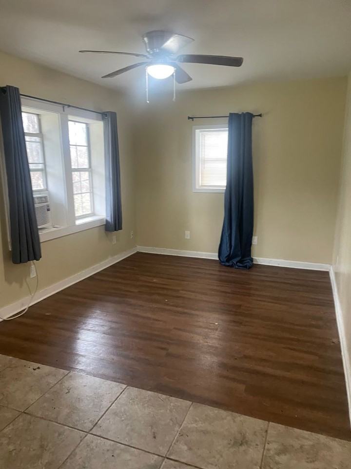 108 E Hunter Cir - Photo 3 of 14