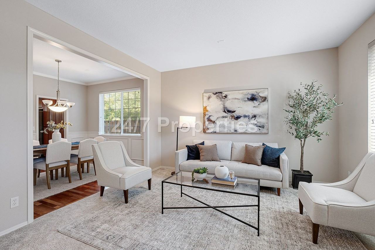 7001 Sw Bouchaine St - Photo 4 of 35