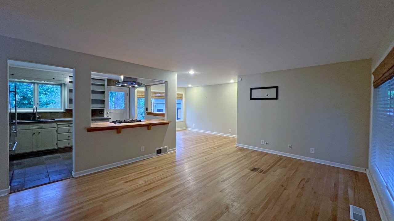 18935 Marine View Dr Sw - Photo 6 of 50