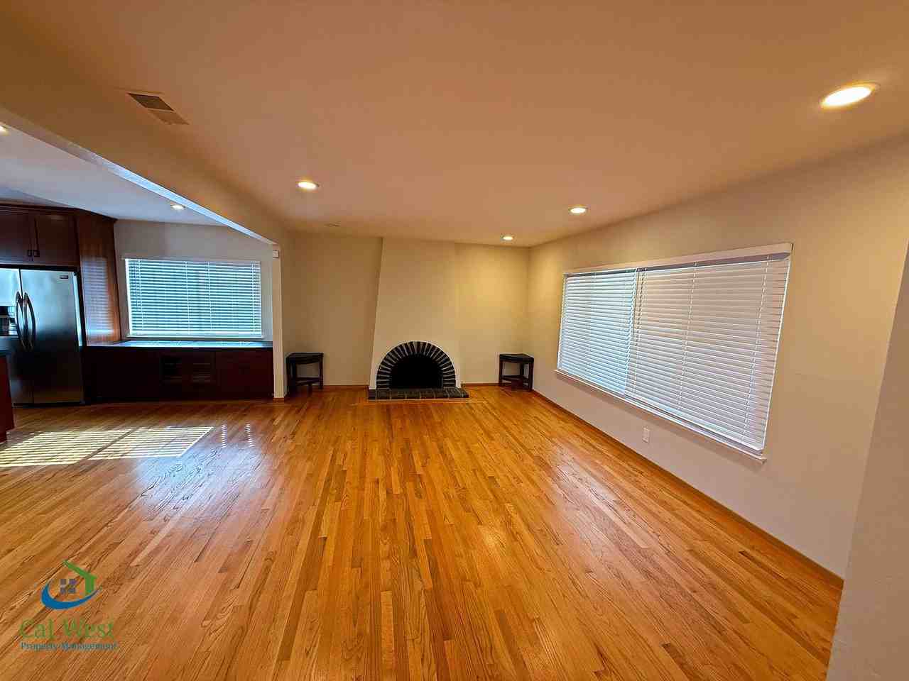 422 Brasswood Ct - Photo 5 of 44