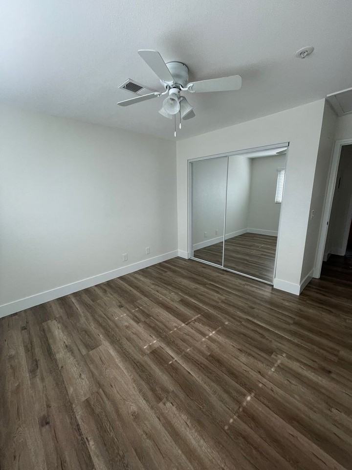 924 S Cambridge St - Photo 6 of 14