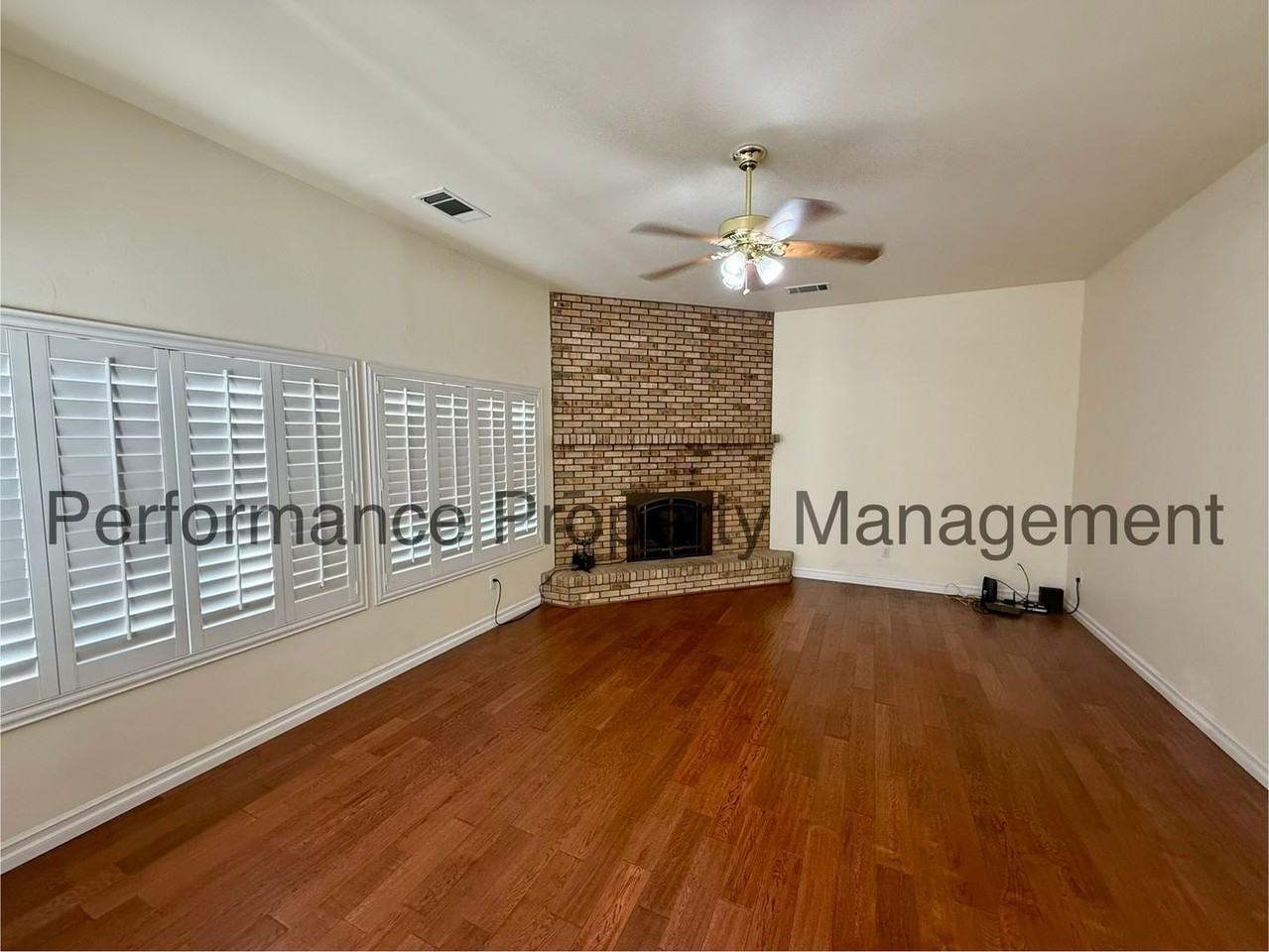 5604 Bayberry Ave - Photo 7 of 25