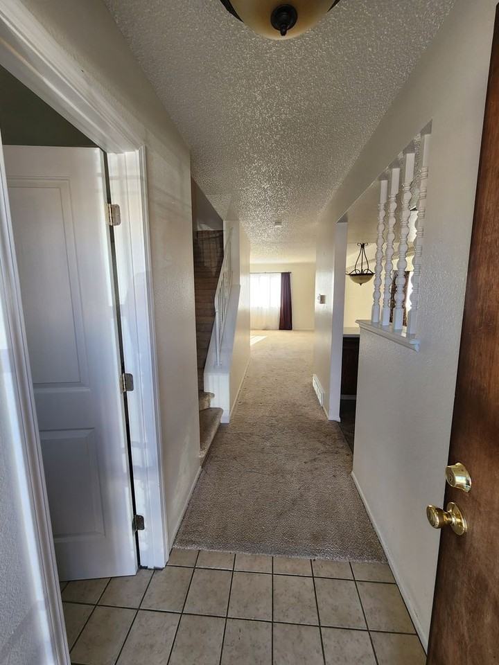 58 Bonnymede Rd - Photo 2 of 15