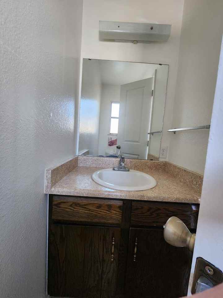 58 Bonnymede Rd - Photo 3 of 15