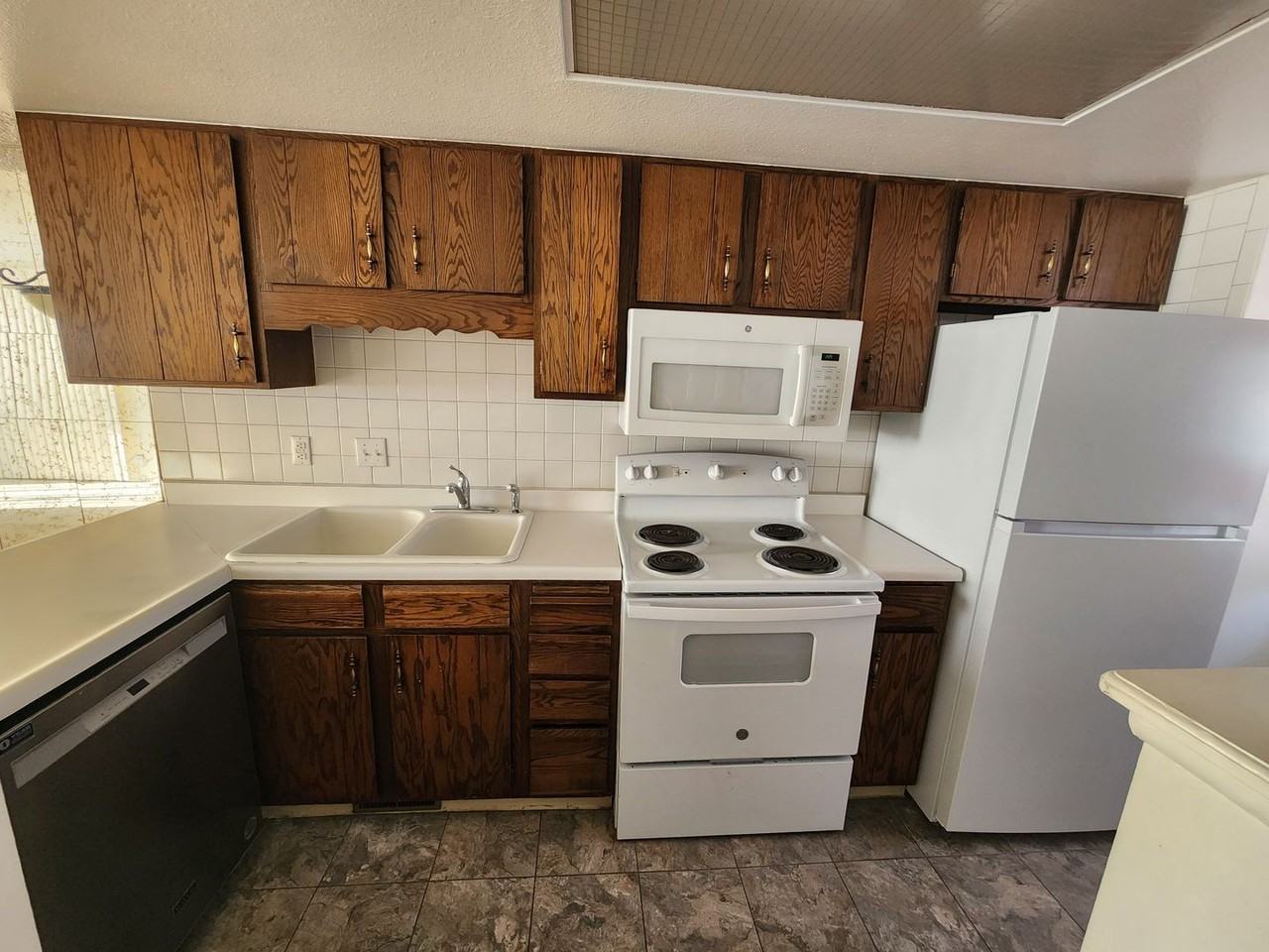 58 Bonnymede Rd - Photo 4 of 15