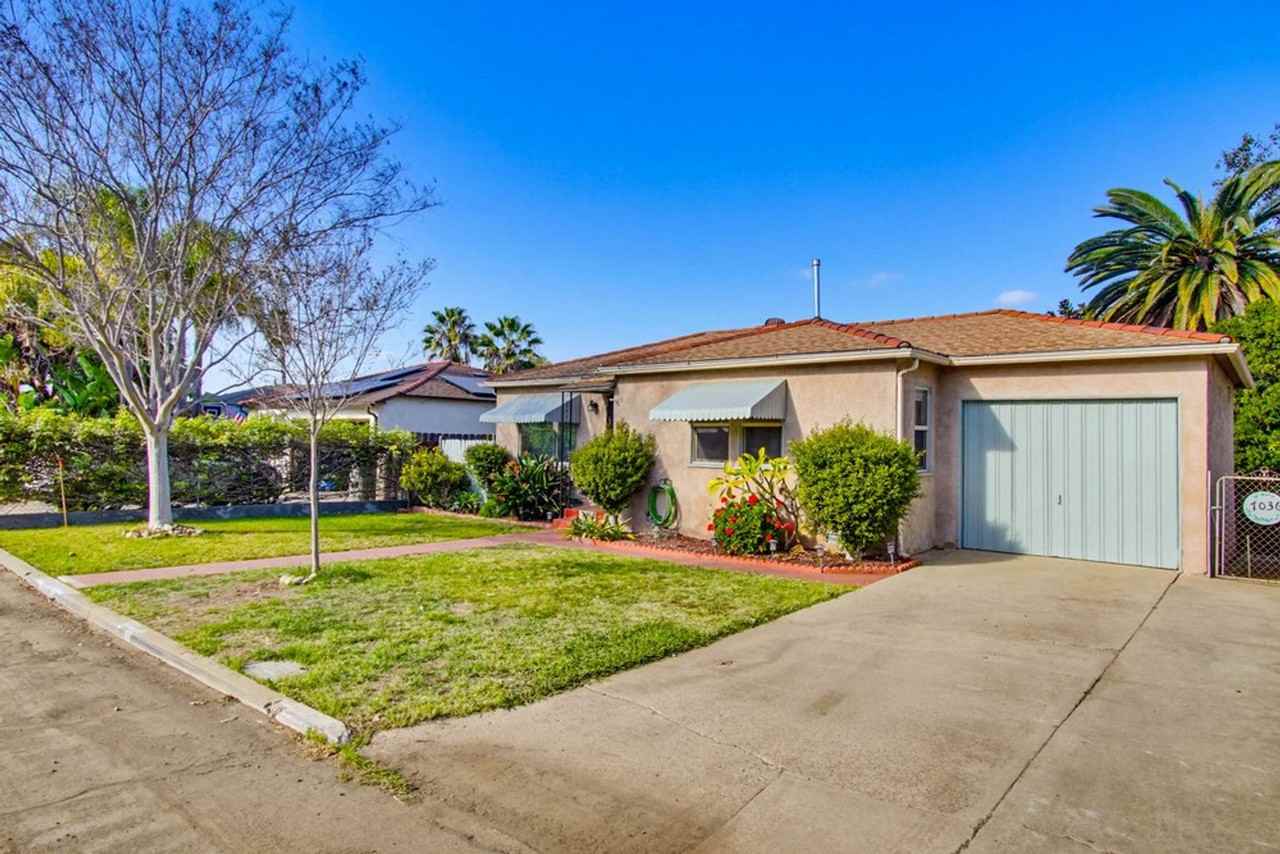 7036 Hybeth Dr - Photo 2 of 26