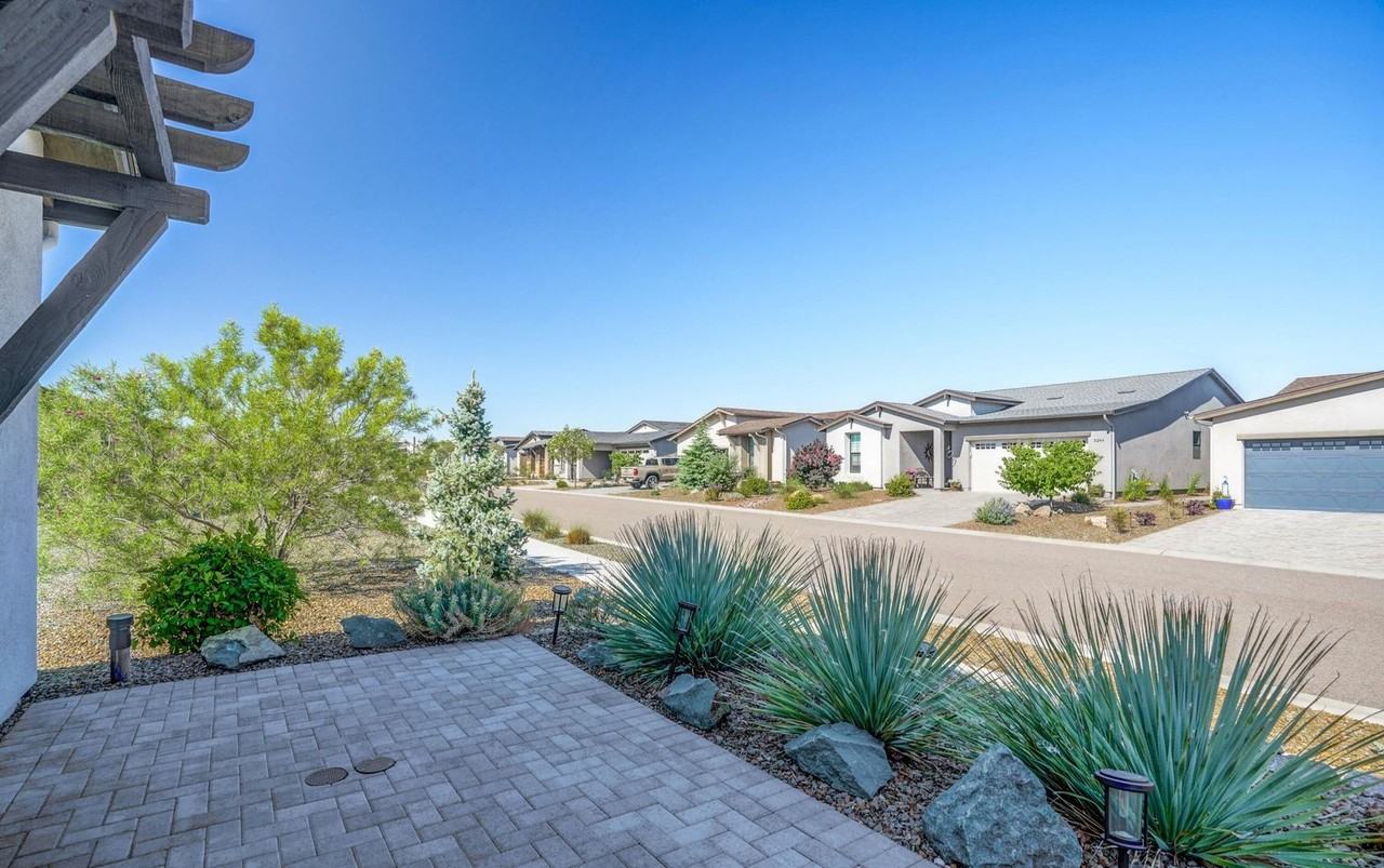 5247 Tranquil Bluff Way - Photo 2 of 21