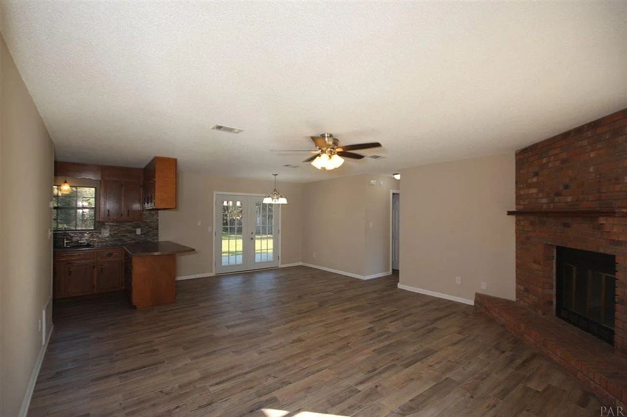4774 Gregg Ave - Photo 3 of 13