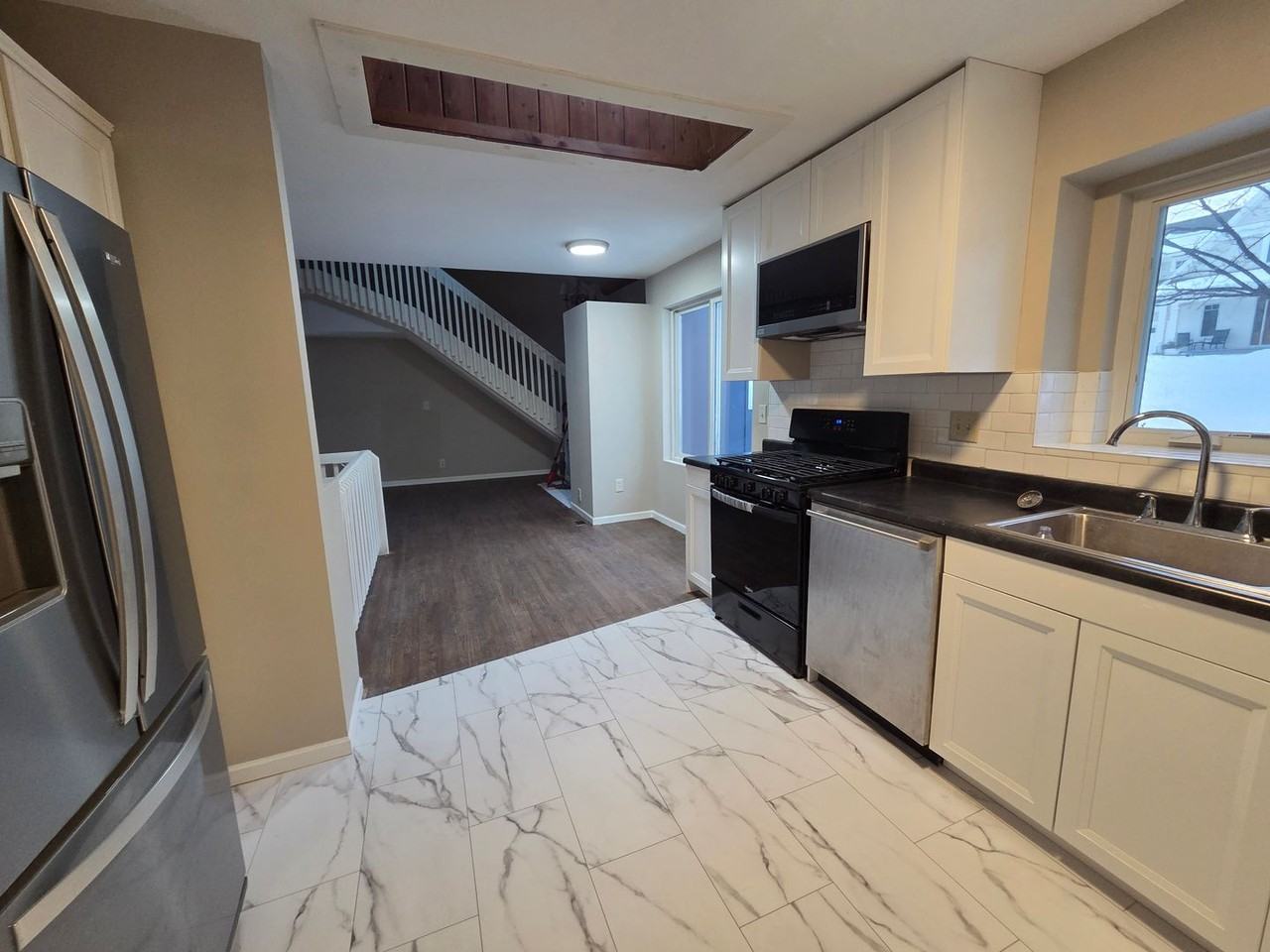 20400 Summerville Rd - Photo 4 of 14