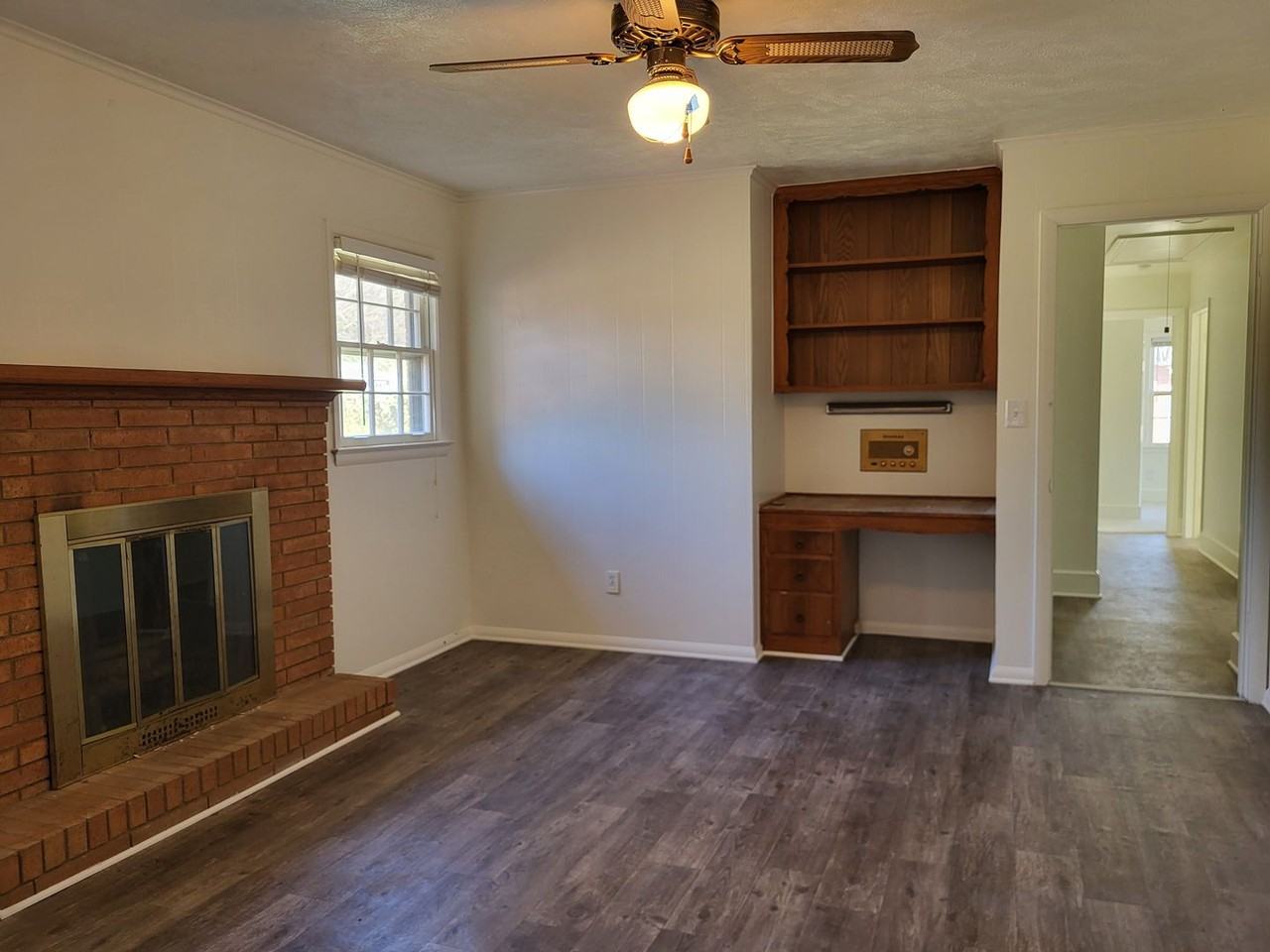 160 Coulwood Dr - Photo 6 of 13