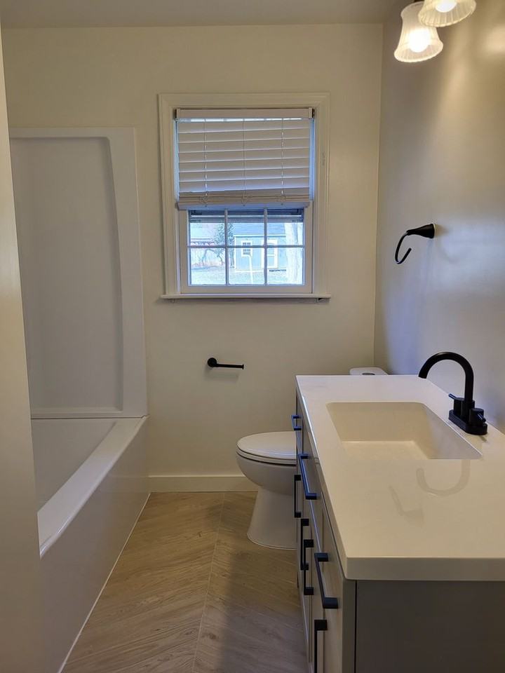 160 Coulwood Dr - Photo 7 of 13