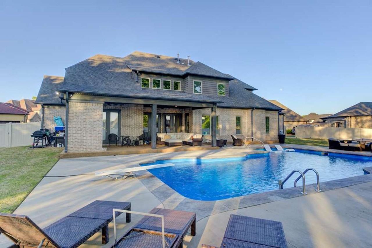 30 Winslow Cv - Photo 2 of 44