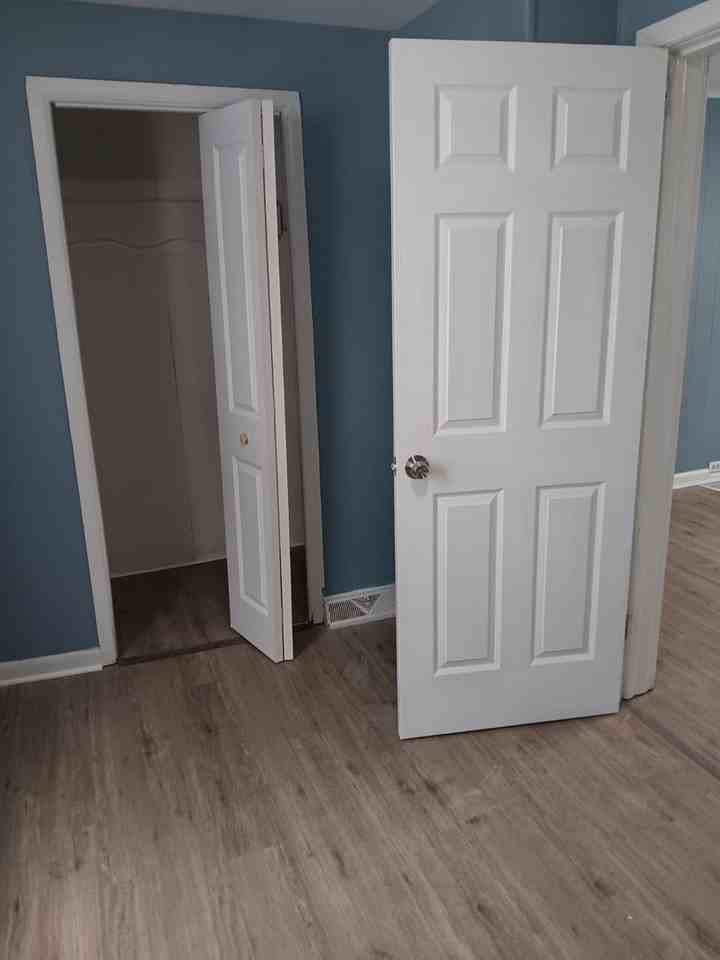 3431 W 56th St - Photo 6 of 7