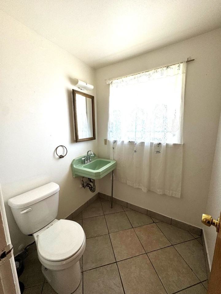 1008 N Primrose Ave - Photo 6 of 12