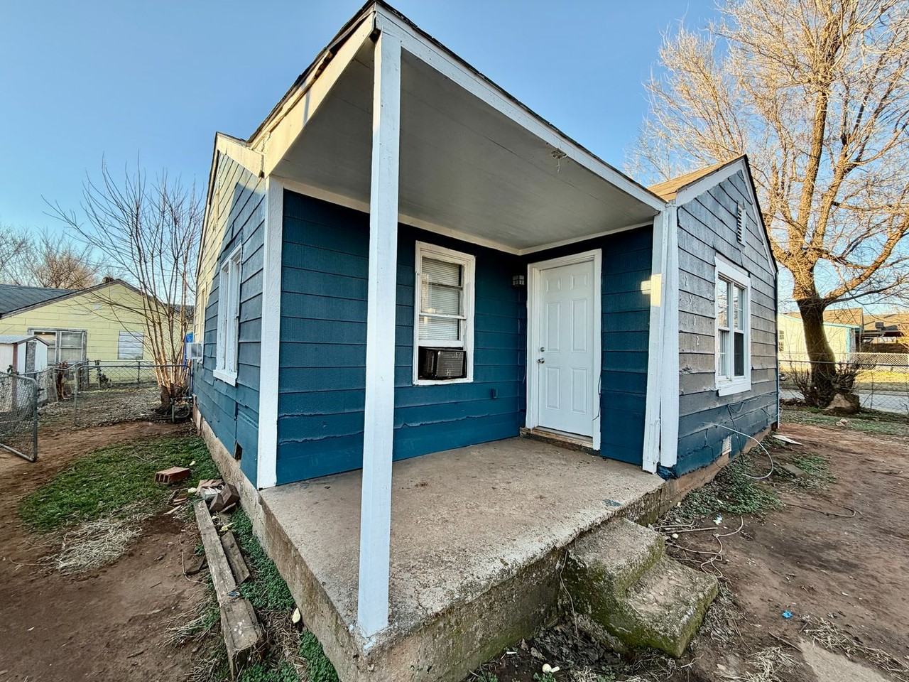 2502 Se 13th St - Photo 3 of 18