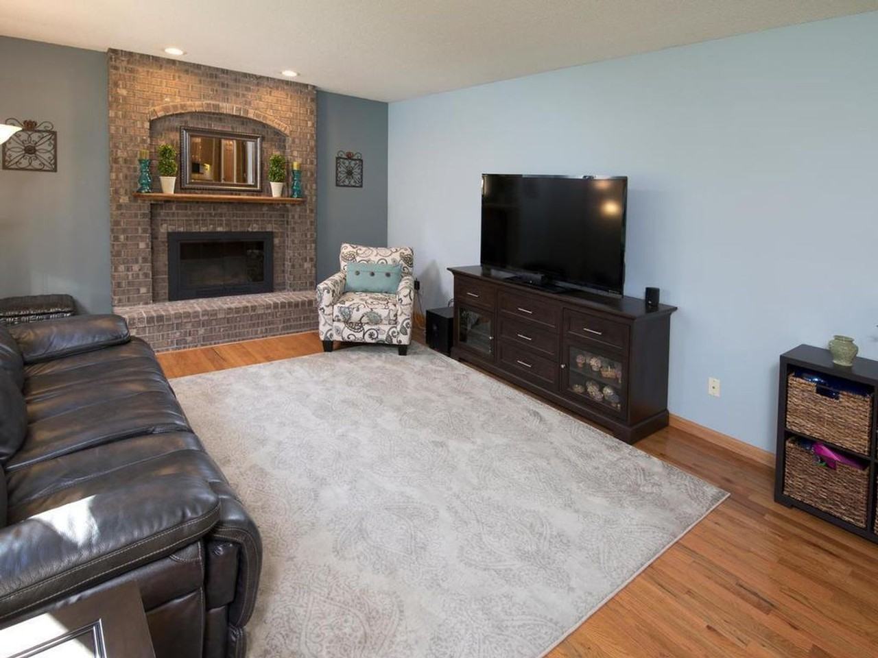 475 Oakhill Rd - Photo 5 of 18