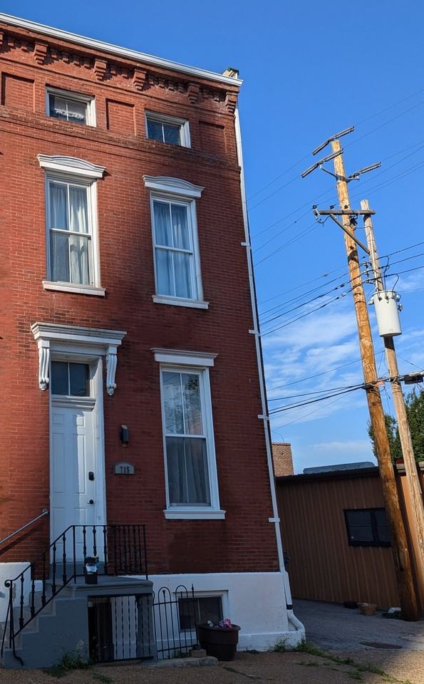 715 Soulard St - Photo 4 of 28