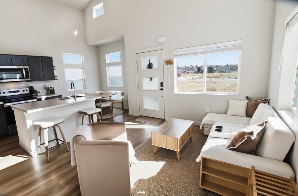 3375 Evening Breeze Dr - Photo 4 of 22