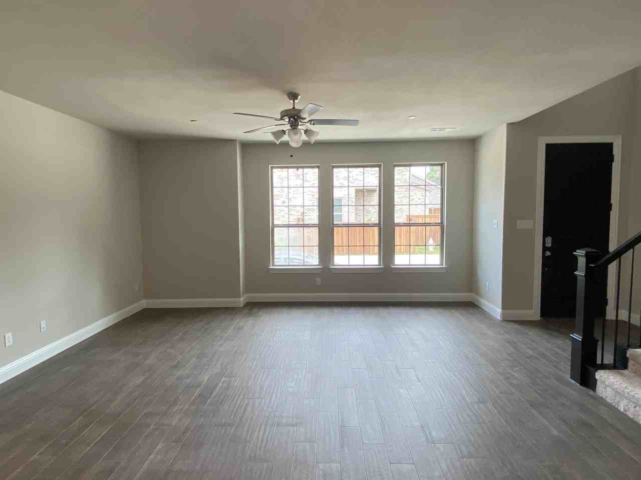 803 Ponds Edge Ln #0 - Photo 7 of 25