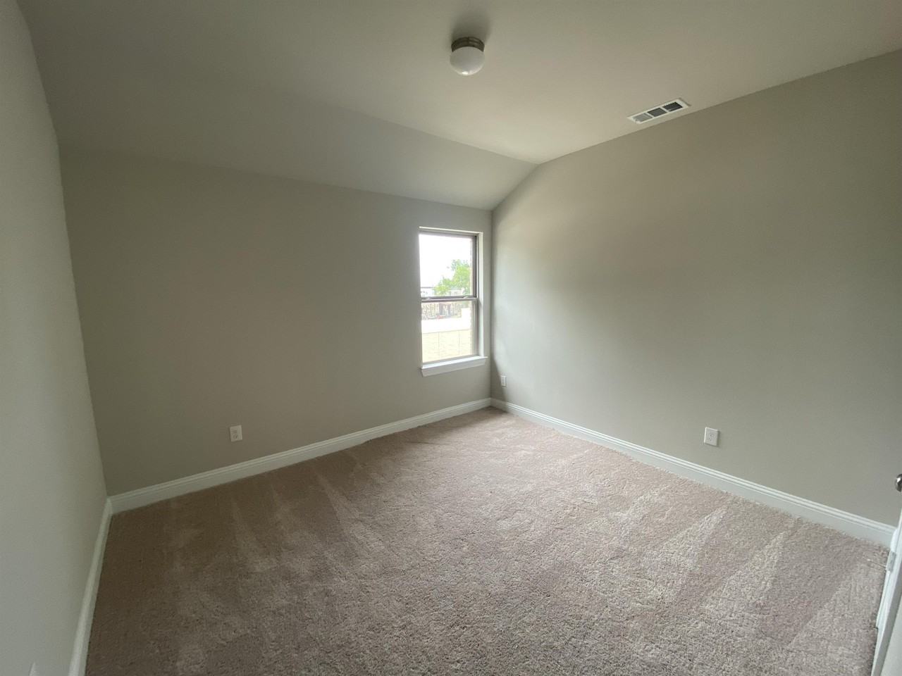 803 Ponds Edge Ln #0 - Photo 4 of 25