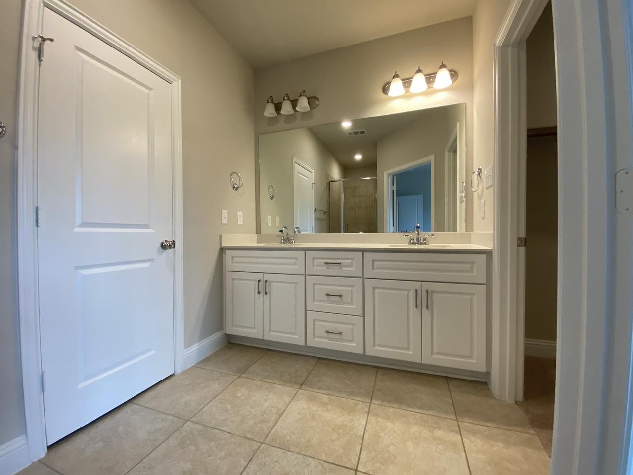 803 Ponds Edge Ln #0 - Photo 4 of 25