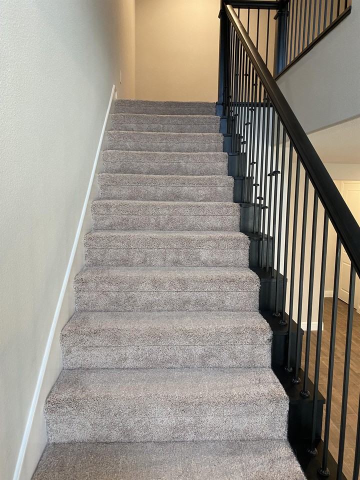 803 Ponds Edge Ln #0 - Photo 4 of 25