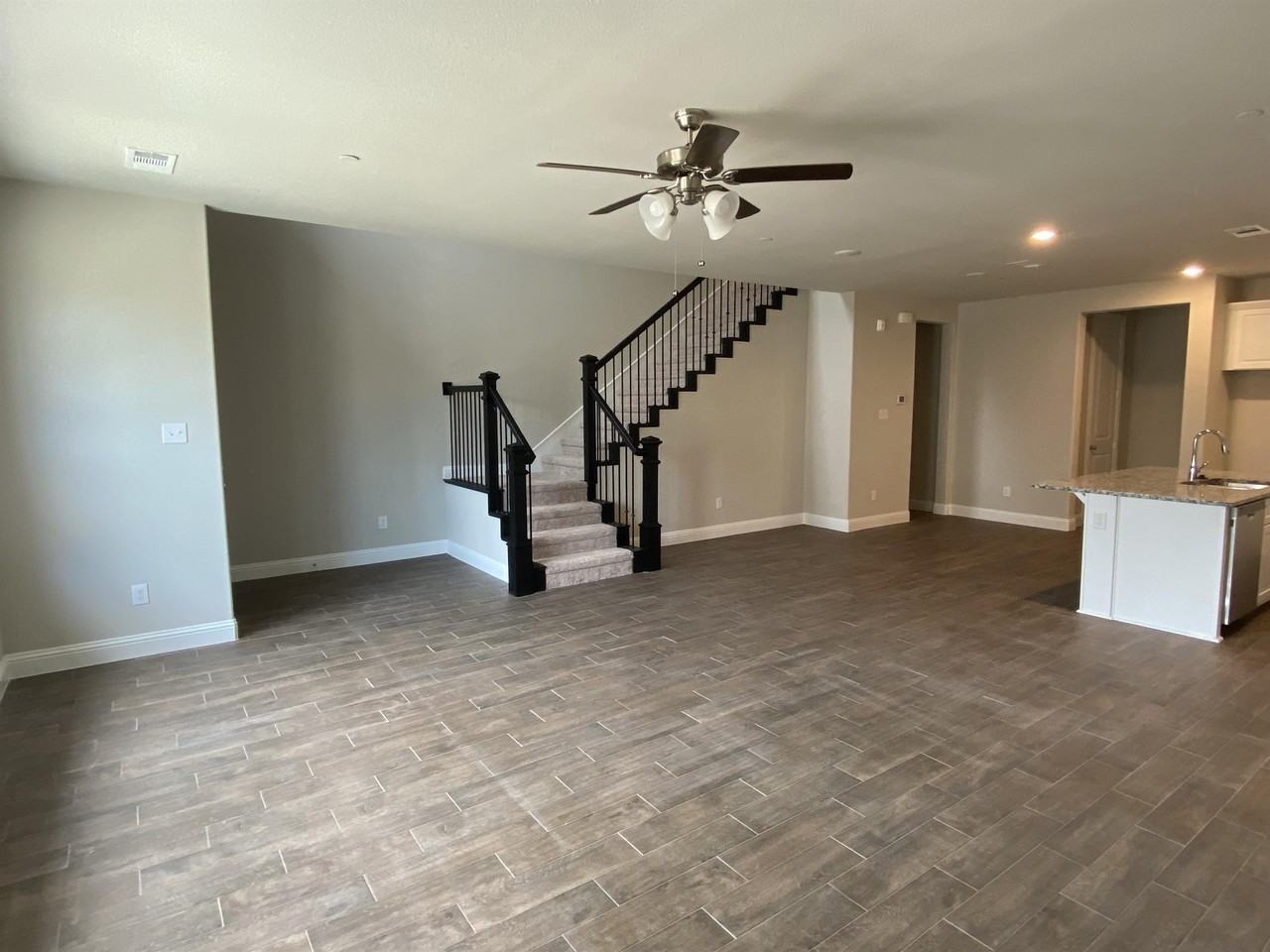 803 Ponds Edge Ln #0 - Photo 6 of 25