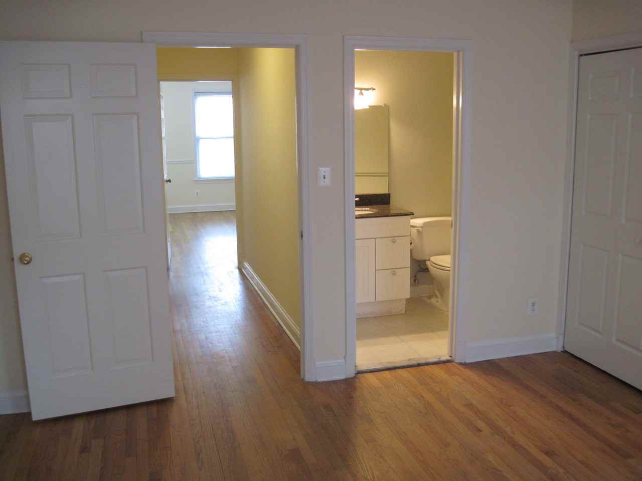 2308 L St Nw - Photo 6 of 15