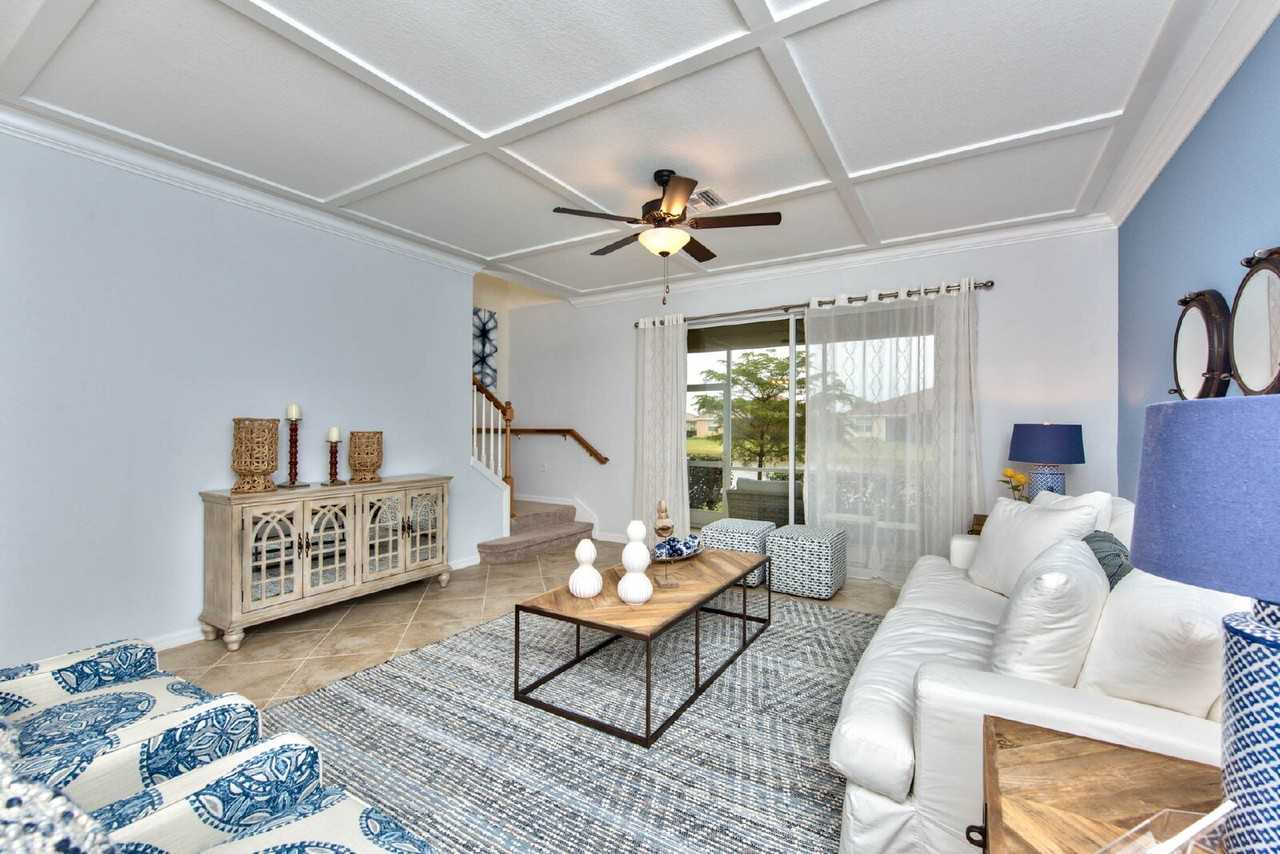 2612 Blossom Way - Photo 5 of 37