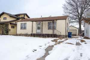 featured image of 1810 W 7th St