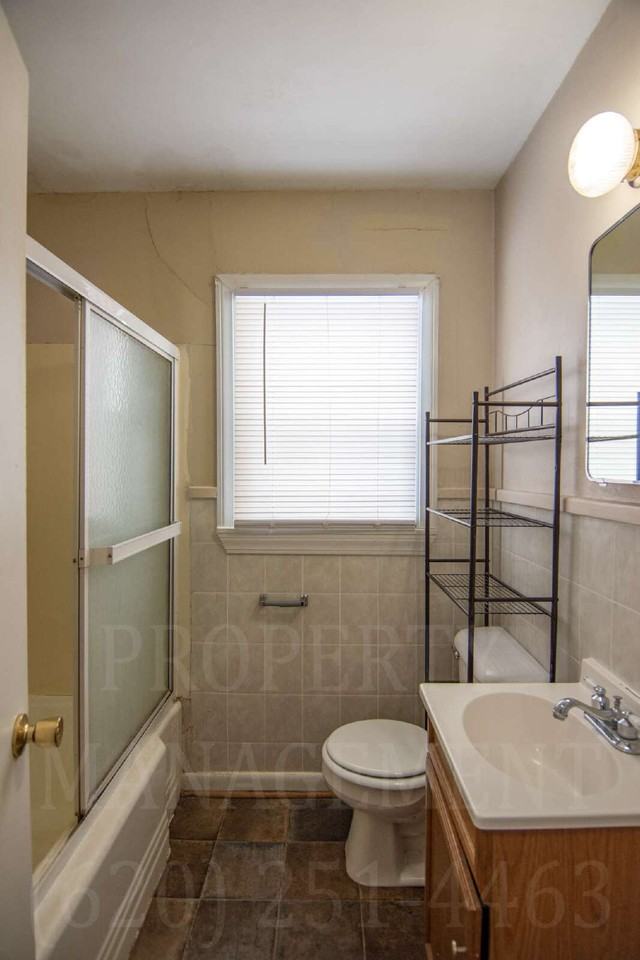 1810 W 7th St - Photo 4 of 22