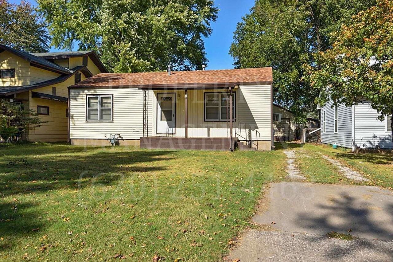 1810 W 7th St - Photo 7 of 22